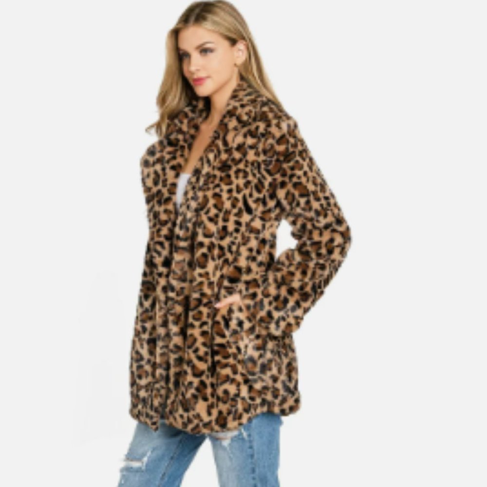 Love Tree/ Faux Fur Leopard Print - Small